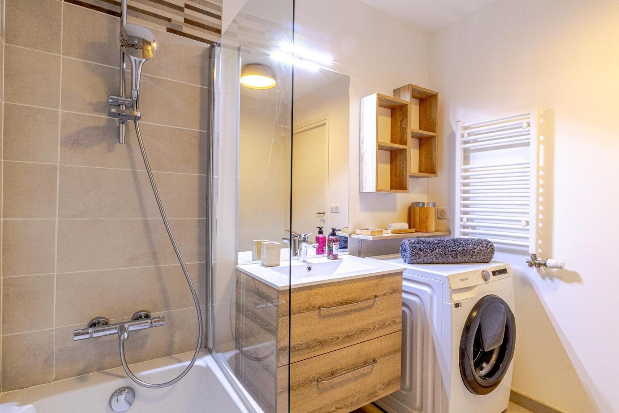 La Plume Vue Lac 3 Etoiles - Garage Prive, Secteur Recherche, Moderne & Tout Equipe, 6 Personnes Annecy Dış mekan fotoğraf